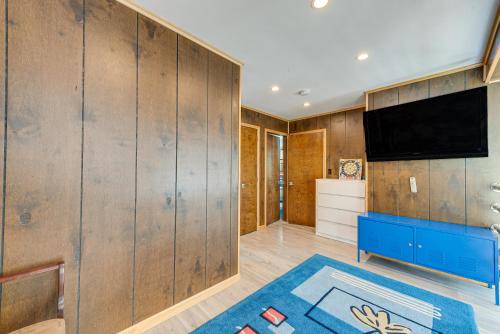 Poconos Vacation Rental with Lake Access and Hot Tub! in Gouldsboro, USA