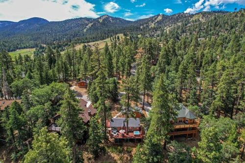 4 Bears View Near Bear Mountain with Lake view in Big Bear Lake, USA