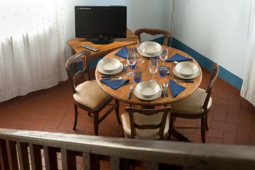 Large Two-Bedroom Apartment - Split Level