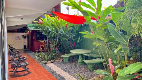 Hostal Nuevo Arenal downtown, private rooms with bathroom