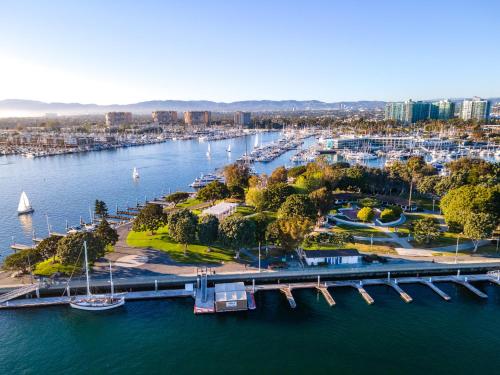 Harbor Views ,Luxury Condo, Venice&Marina in Los Angeles, USA