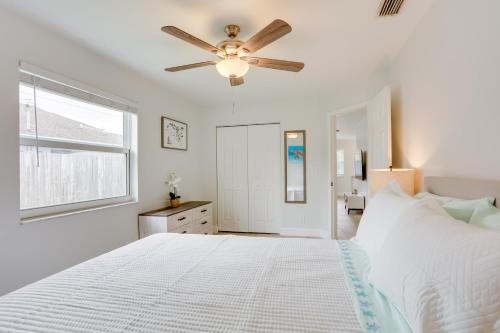 Light and Airy Jupiter Townhome Near Beaches!