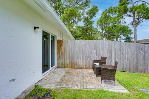 Light and Airy Jupiter Townhome Near Beaches!