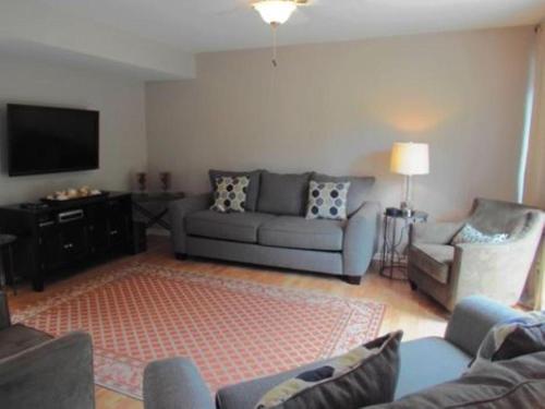 Heron Marsh 48 Lake View3BR2BA Villa wKitchen - main image