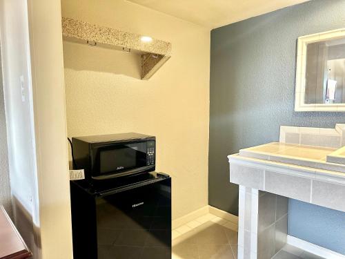 Regency Inn Fresno – Fresno, CA