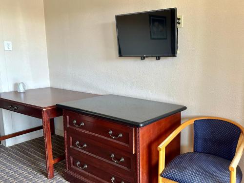 Regency Inn Fresno – Fresno, CA