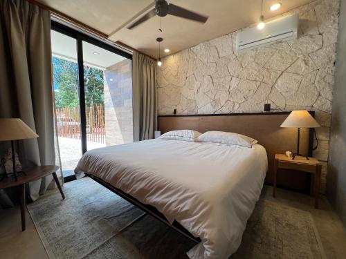 New Studio p-3, alberca, cenotes y Playa Xcacel in Chemuyil, Mexico