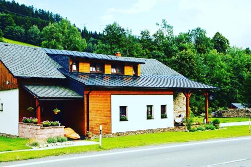 Unterkunft von außen, Chata u Cecila in Loucna Nad Desnou