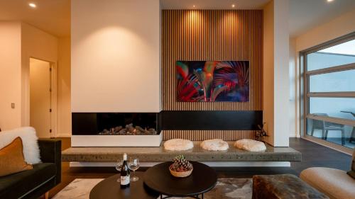 Tahuna Vista-Fire Place-Hot Tub -Free Parking -BBQ - image 13