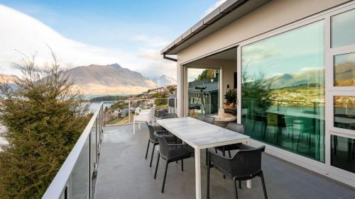 Tahuna Vista-Fire Place-Hot Tub -Free Parking -BBQ - image 9
