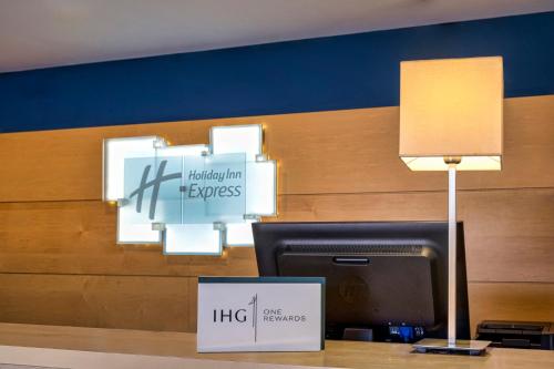 Holiday Inn Express Málaga Airport an IHG Hotel - image 2
