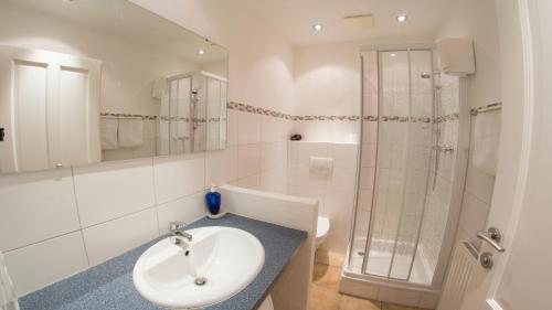 Dorfchalets & Apartments - in Kaprun centre including FREE entry Tauern Spa and Summer Card, Kaprun (foto 9)