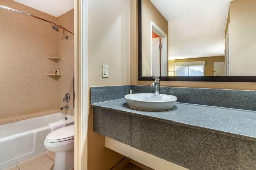 Best Western Plus Inn Scotts Valley - image 5