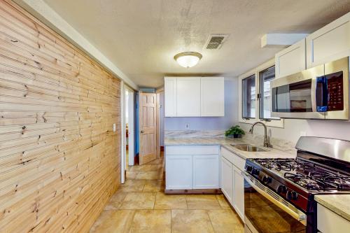 Cypress House in Gary, USA