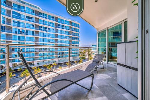 Oceanfront 2BR Condo - Beach - King Bed in Bucerías, Mexico
