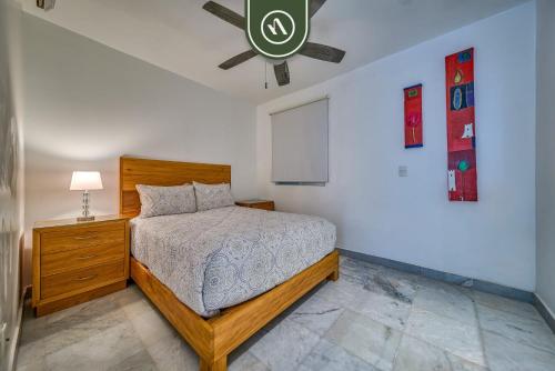 Oceanfront 2BR Condo - Beach - King Bed in Bucerías, Mexico
