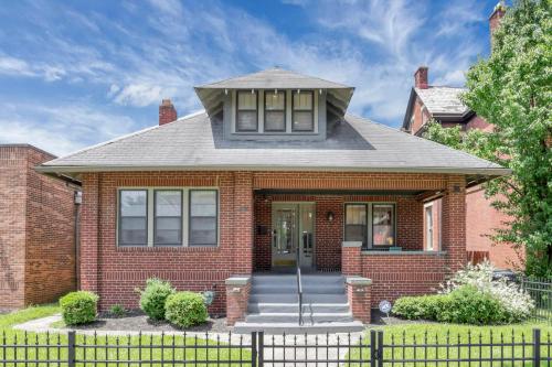 Updated 4BD House Near German Village w Parking in Columbus, USA