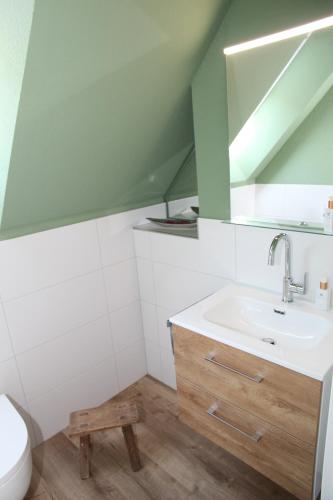 Apartment with Balcony image 4