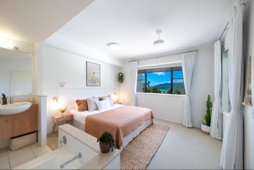 Sea-La-vie Whitsunday Ocean views & Pool views