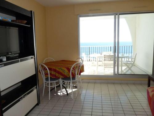 Apartment (4 Adults) image 6