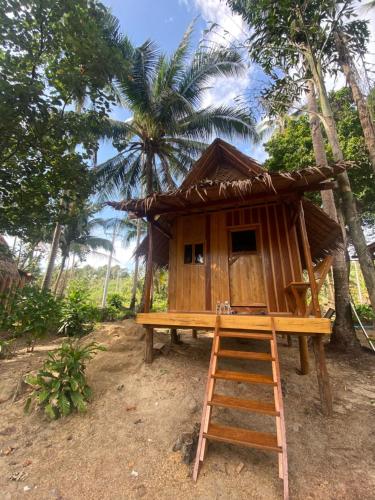 Lily's Beach Bungalows