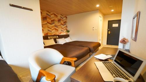 room detail thumbnail 1