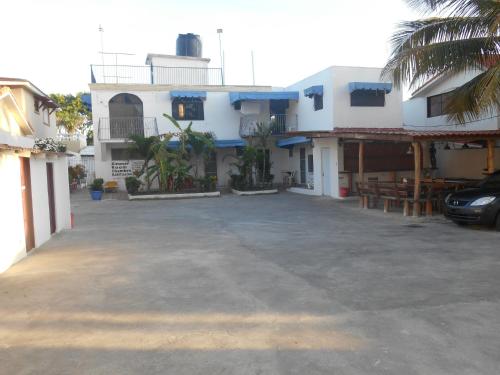 Entrance, Lucy Rooms in Juan Dolio