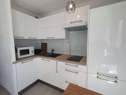 Studio cabine rénové avec piscine, climatisation - La Grande-Motte - FR-1-250-271 Studio cabine rénové avec piscine, climatisation - La Grande-Motte - FR-1-250-271