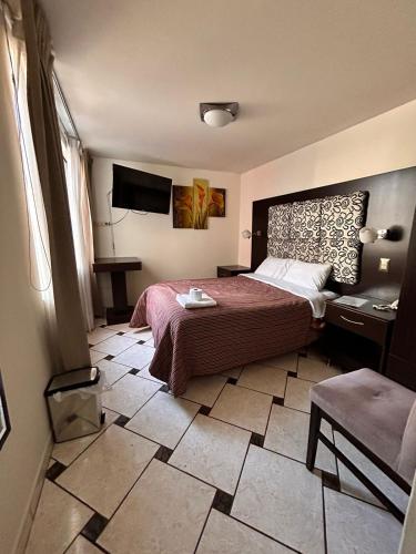 Double Room with Private Bathroom image 3