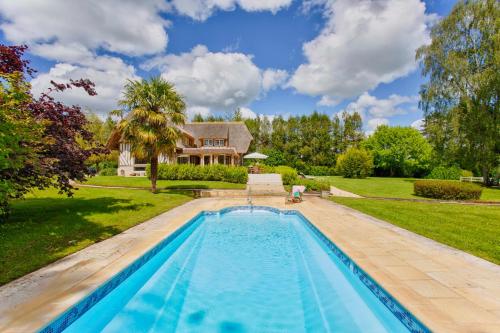 La Chaumière - Tennis & Swimming Pool - Branville cottage Branville