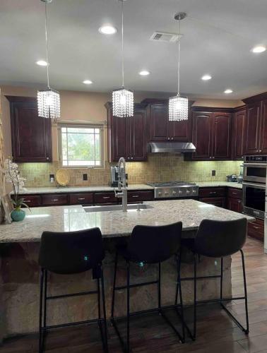 Spacious Austin Home in جلينبروك