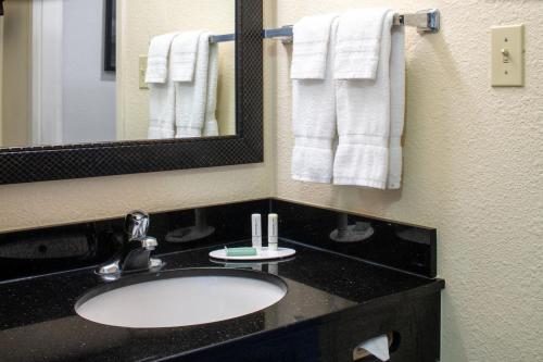 Fairfield Inn and Suites Gulfport / Biloxi - image 10