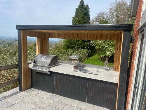 Cheltenham View Lodge in Pilley