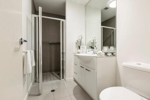 VAQUAY Glamptons In Docklands