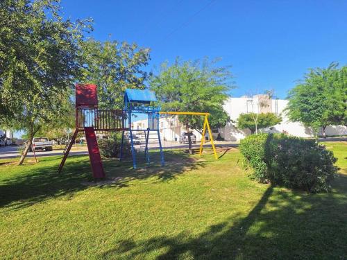 花園, Hermosa Residencia en Alebrijes in 森德羅斯住宅區