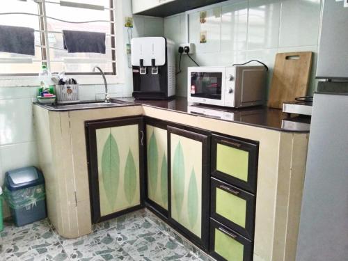 Area Bandar Putra Kulai 4-6BR near AEON IOI Airport