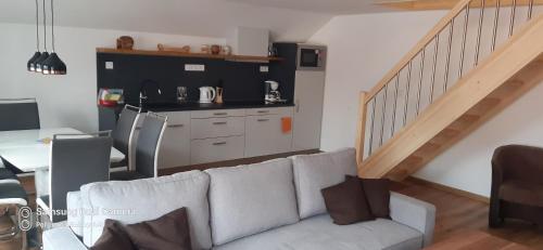 2 bedrooms, 4 beds