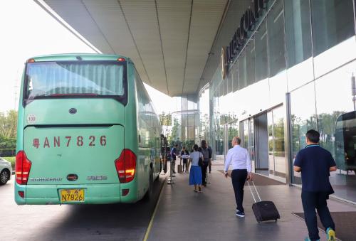 InterContinental Guangzhou Exhibition Center, an IHG Hotel - Free Canton Fair Shuttle Bus and Registration Counter