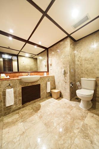 Superior Double or Twin Room image 4
