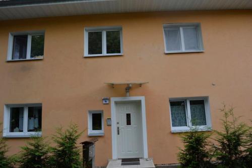 Private Souterrain Apartment in the green of Berlin Private Souterrain Apartment in the green of Berlin