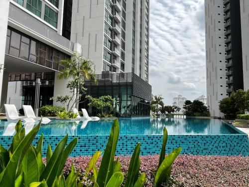 Vibrant Greenfield Home - 5 mins to Sunway Pyramid - image 8