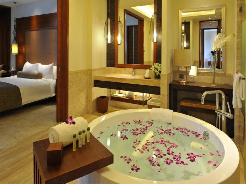 Wanda Realm Resort Sanya Haitang Bay