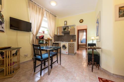 Cipro Tiny House - main image