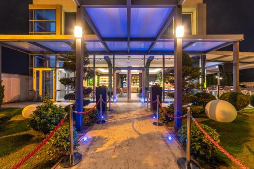 Hotel Luka's - image 3
