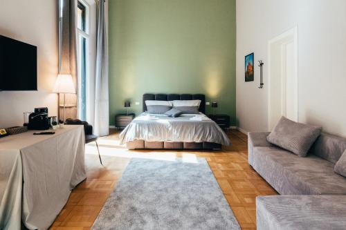 BOLOGNA SUITES - PRIVATE BATHROOM, Bologna