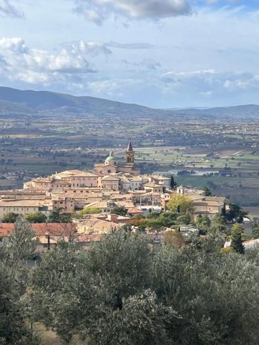 Casa Montebello Trevi centro in تريفى