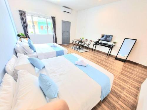 BrandNew 4 bedrooms house Cemara in Medan Timur