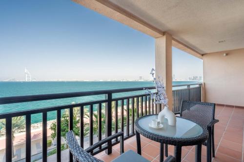 GuestReady - Posh Living with Burj Al Arab view 2