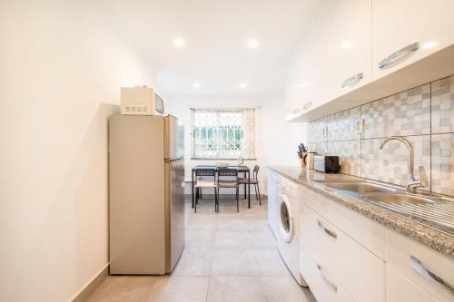 GuestReady - Spacious Apt near Cascais City Centre in โกเบร