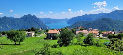  Casa Marty Mountain Lake Iseo Hospitality in Bossico